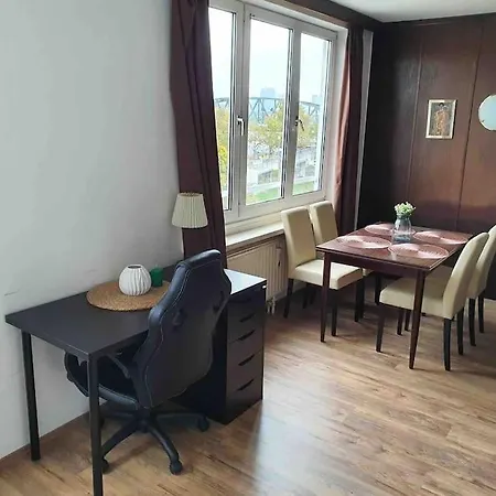 Apartment Millennium With A View Wien