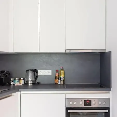 Apartment Gruene Und Zentrale Ruhelage Im Neubau Mit Balkon Vienna