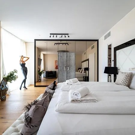 Exclusive 2br Skyline Penthouse By Hm * Vienna