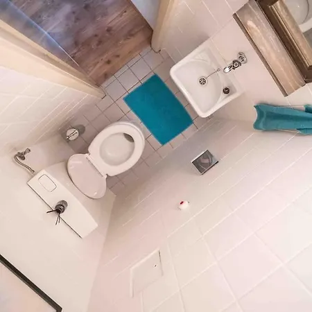 Cozy And Stylish Near Schoenbrunn Castle