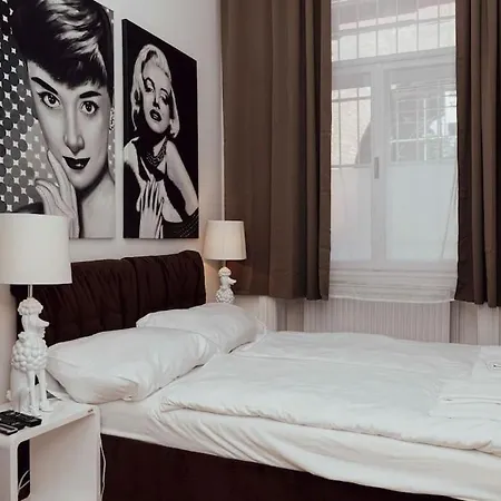 Modern Stylish Comfortable 2 Bedroom Appartamento Vienna