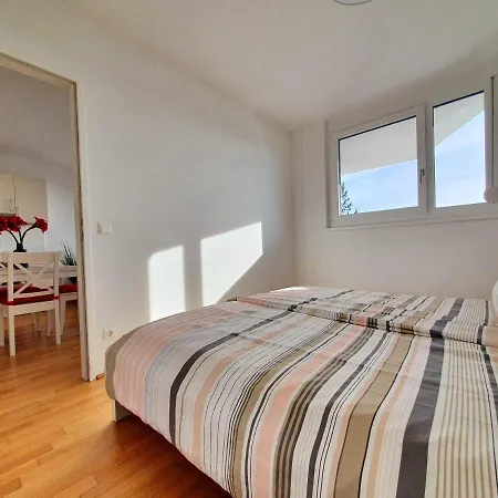 Near Lake Stylish & Fully Furnished Wien