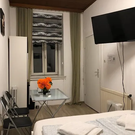 Apartment Convenient 3br Apt. Near Danube & Millenium Tower *
