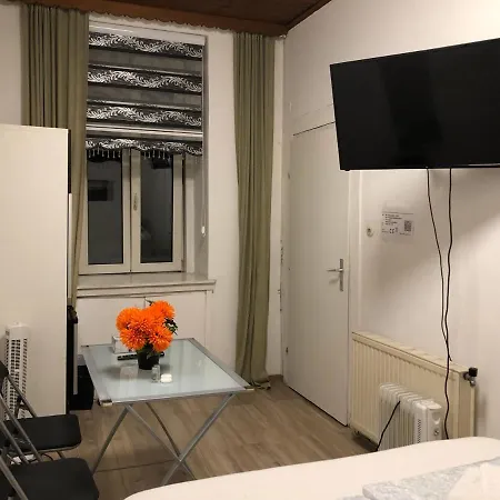 Convenient 3br Apt. Near Danube & Millenium Tower * Vienna