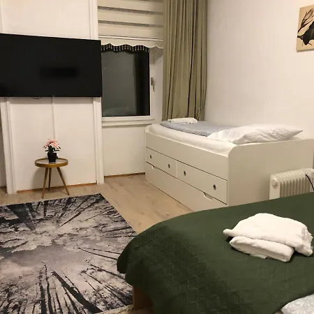 Apartment Convenient 3br Apt. Near Danube & Millenium Tower *