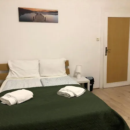 Convenient 3br Apt. Near Danube & Millenium Tower Apartment