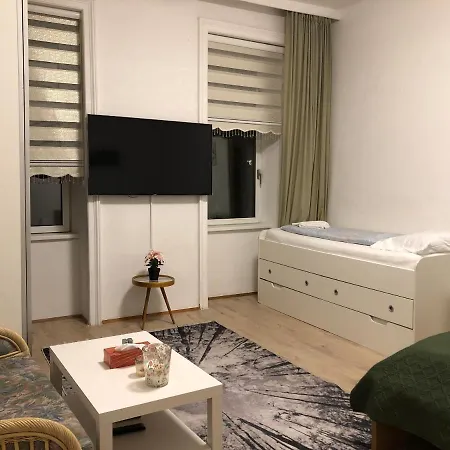 Apartment Convenient 3br Apt. Near Danube & Millenium Tower