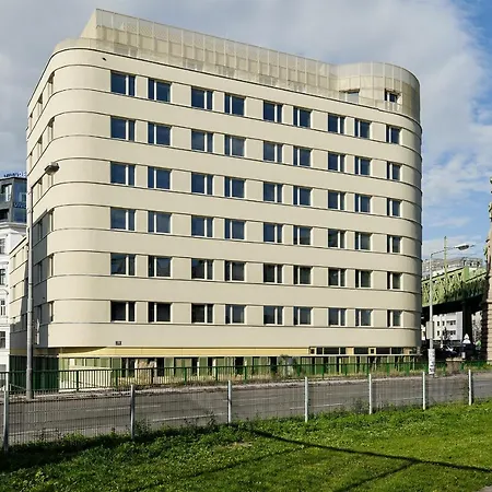 Hotel Leonardo West Viena