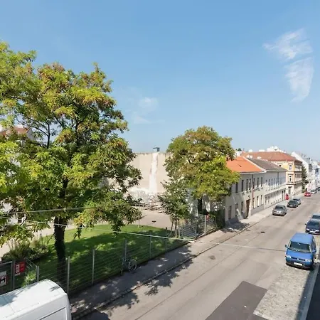 Apartment Gruene Und Zentrale Ruhelage Im Neubau Mit Balkon *