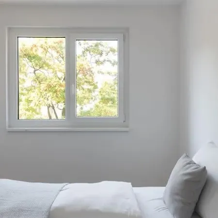 Gruene Und Zentrale Ruhelage Im Neubau Mit Balkon Vienna