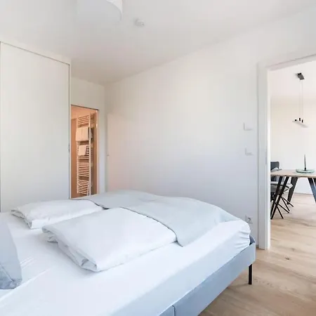 Apartment Gruene Und Zentrale Ruhelage Im Neubau Mit Balkon Vienna