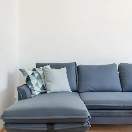Gruene Und Zentrale Ruhelage Im Neubau Mit Balkon *