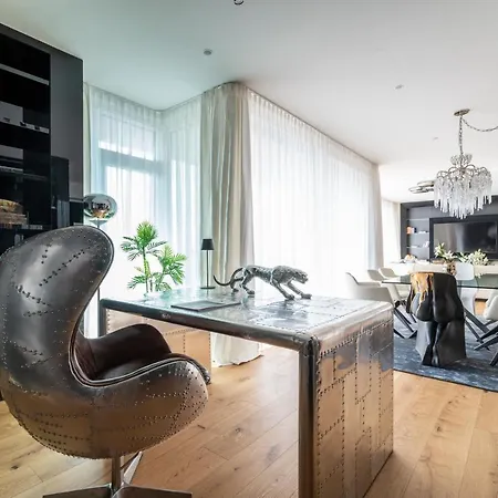Exclusive 2br Skyline Penthouse By Hm Apartment