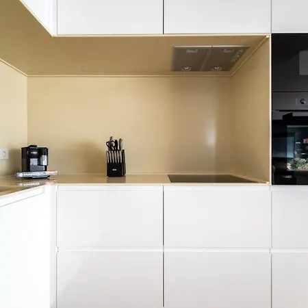 Apartment Exclusive 2br Skyline Penthouse By Hm *