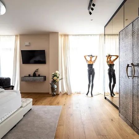 Exclusive 2br Skyline Penthouse By Hm Apartment Vienna