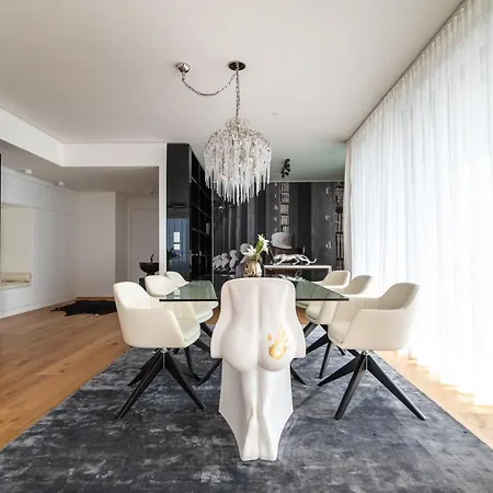 Apartment Exclusive 2br Skyline Penthouse By Hm *