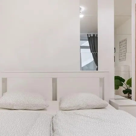 Spacious Apartment Vienna
