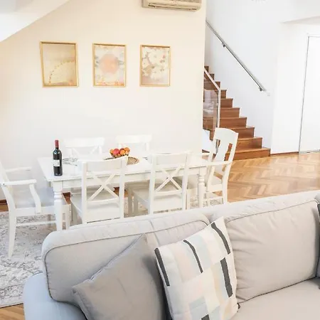 Penthouse Staatsoper Apartment Vienna