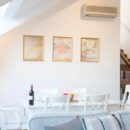 Penthouse Staatsoper Apartment *