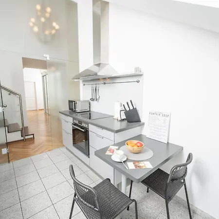 Penthouse Staatsoper Appartement *