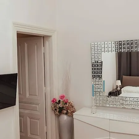 Modern Stylish Comfortable 2 Bedroom Apartment Vienna