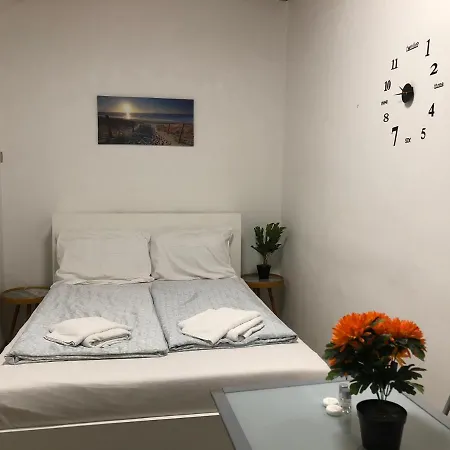 Convenient 3br Apt. Near Danube & Millenium Tower * Vienna