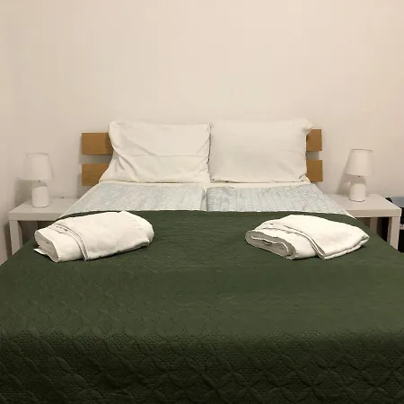 Convenient 3br Apt. Near Danube & Millenium Tower Apartment *