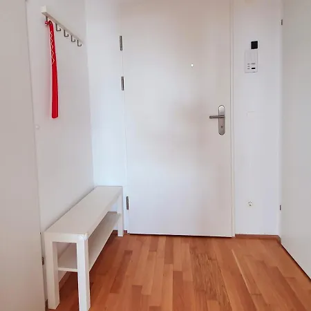 Near Lake Stylish & Fully Furnished * Vienna