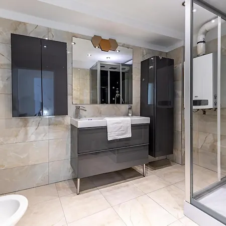 Elegance By Jr City Apartment *