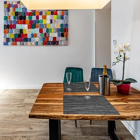 Apartment Stilvolles In Toller Lage, 