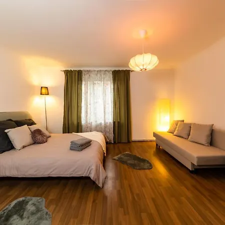 Cosy In Great Location Apartment *