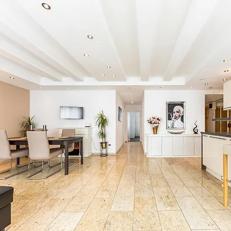 Elegance By Jr City * Vienna