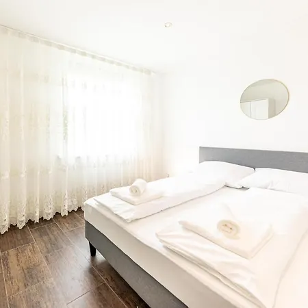 Apartment Elegance By Jr City *