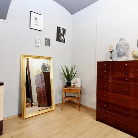 Apartment Artist In Center Vienna