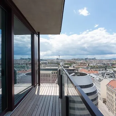 Hoch Hinaus, Neu Und Stilvoll Mit Pool Am Dach * Wien