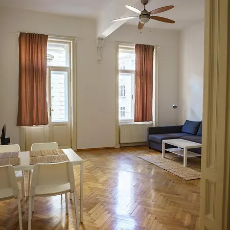 1060 Apartament *