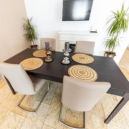 Elegance By Jr City * Vienna
