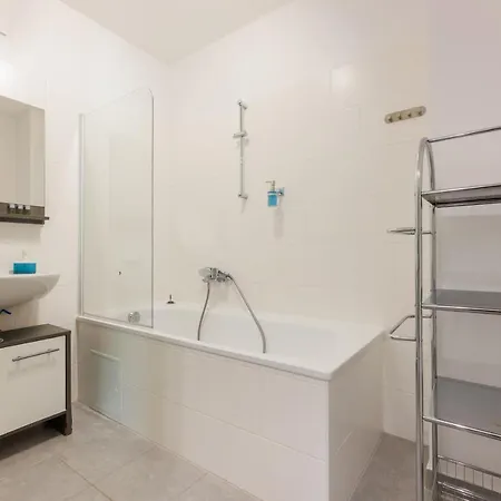 In By Oberlaa Therme - 15 Min To The City Center Vienne