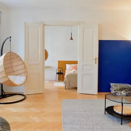 Beautiful Flat Next To Karlskirche