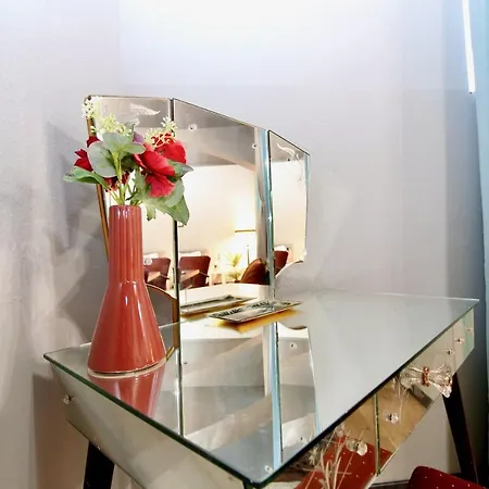 Apartment Artist In Center Vienna