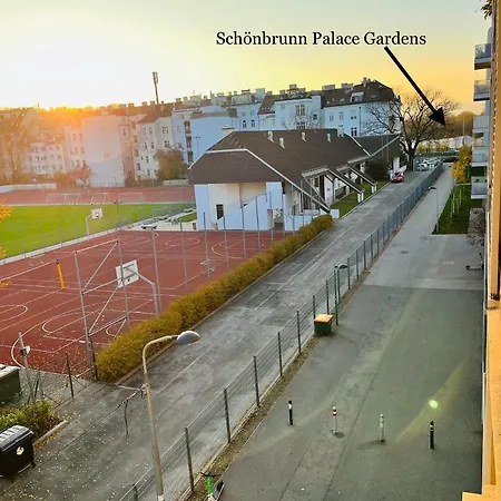 Lovely Nest! Just Beside Schoenbrunn Palace And Zoo! Apartment Vienna