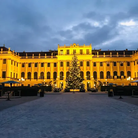 Apartment Lovely Nest! Just Beside Schoenbrunn Palace And Zoo! *