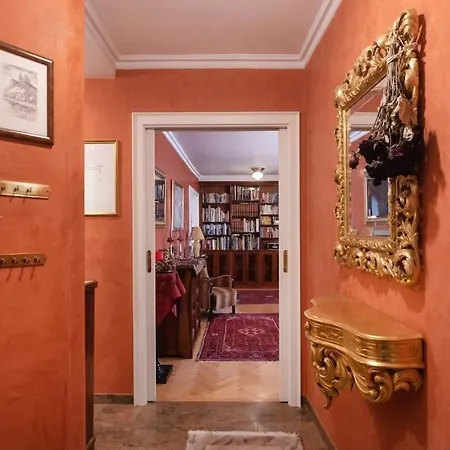 Klassisches Beim Stephansdom Apartment Vienna