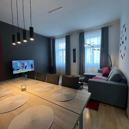 Spacious & Deluxe Big Near Prater شقة فيينا