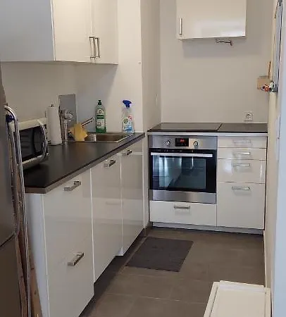 Cozy Near Augarten Apartment *