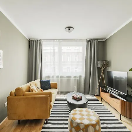 Aparthotel Urbm Pulse