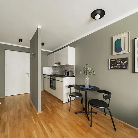 Aparthotel Urbm Pulse