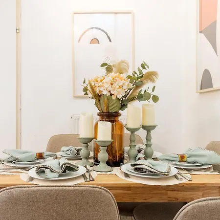 Lägenhet Penthouse, 3 Separate Bedrooms, 2 Min To U6 Nussdorfer Strasse *