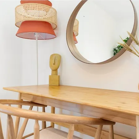 Penthouse, 3 Separate Bedrooms, 2 Min To U6 Nussdorfer Strasse