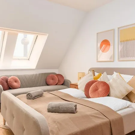Apartment Penthouse, 3 Separate Bedrooms, 2 Min To U6 Nussdorfer Strasse *